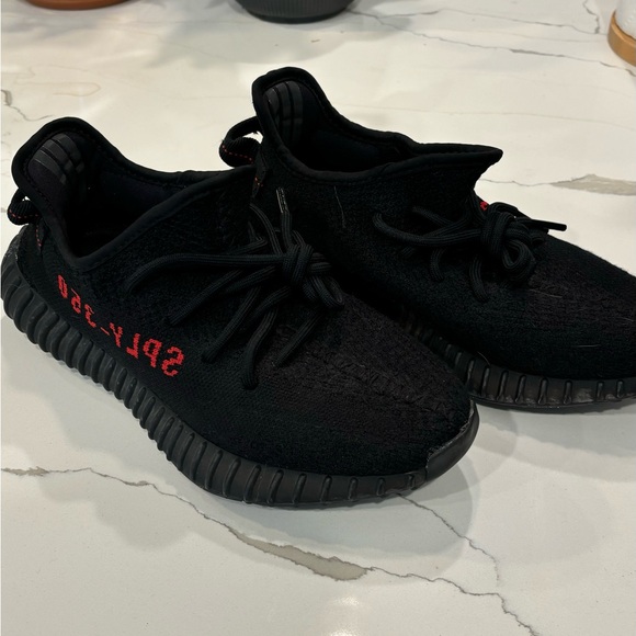 Adidas Yeezy Boost 350 V2 Black and Red - Picture 3 of 4
